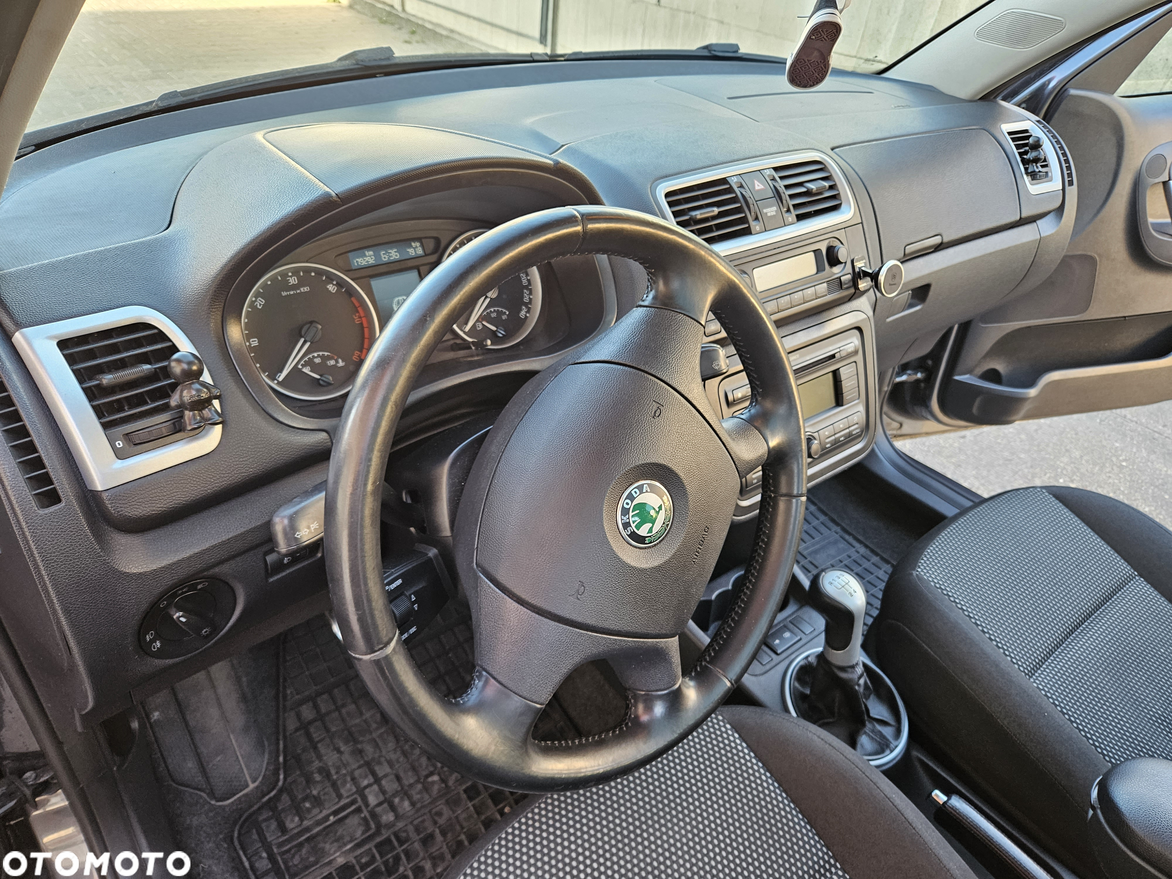 Skoda Roomster 1.9 TDI Scout - 24