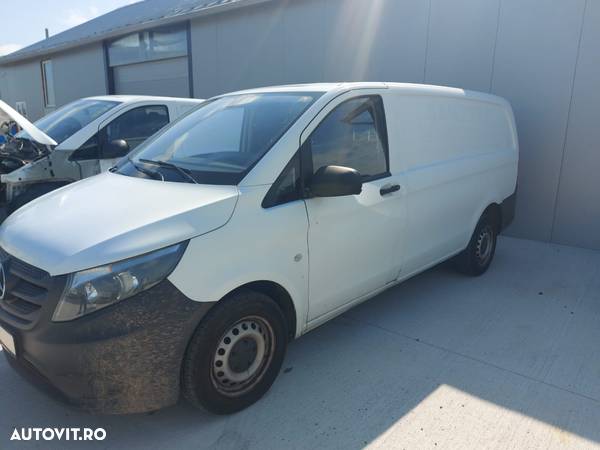 Dezmembram Mercedes Vito, an 2017, motor 1.6 CDI, cutie manuala - 2