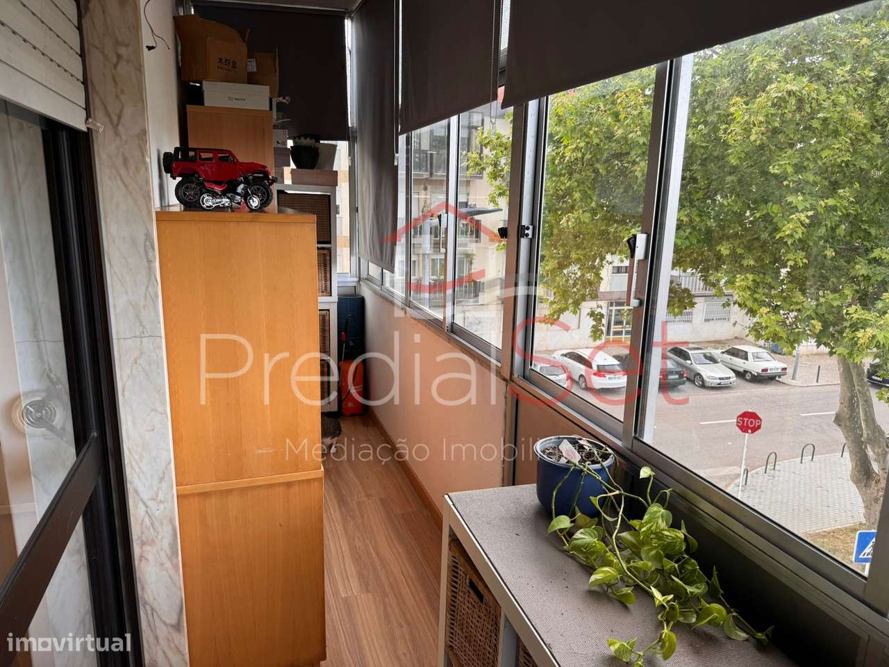 Apartamento T4  Remodelado em Corroios-5