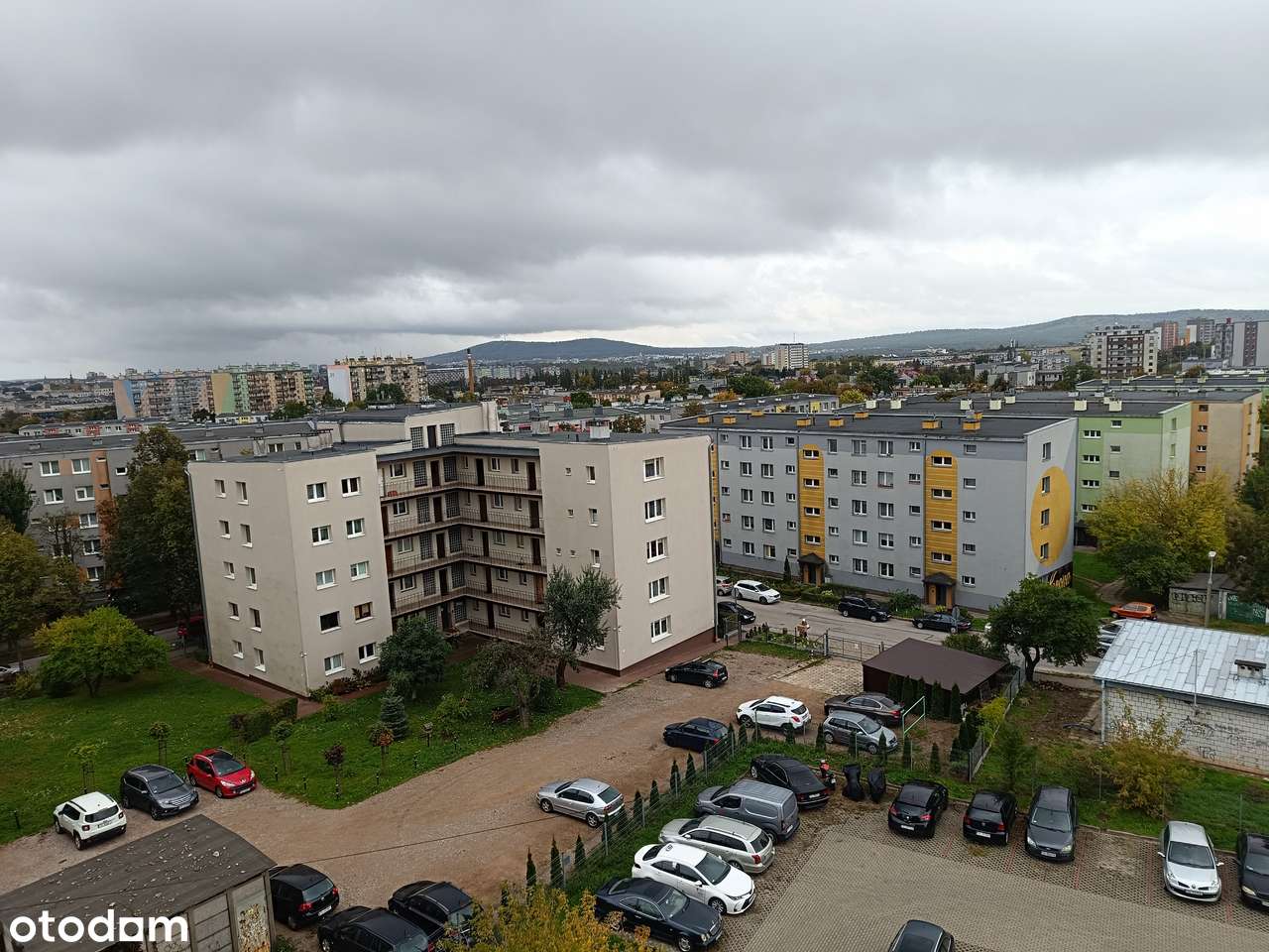 3 pokoje, widna kuchnia, winda, ogrodzony blok, parking ul. Chrobrego-19