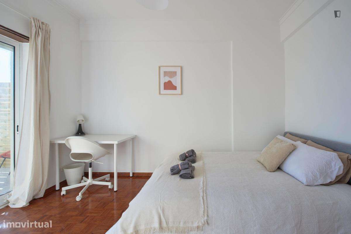 Quarto - localizado em Almada Lisbon - Grande imagem: 3/60