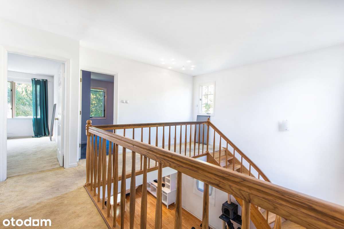 Dom w Piasecznie na osiedlu z basenem-10