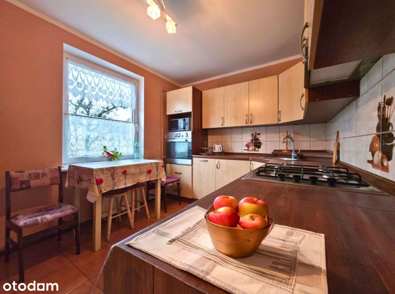 Dom z historią i ogromnym potencjałem!-1