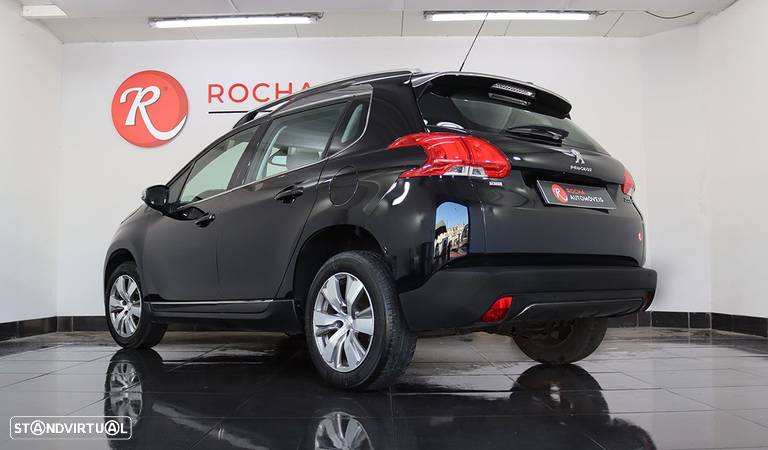 Peugeot 2008 1.2 PureTech Allure - 4