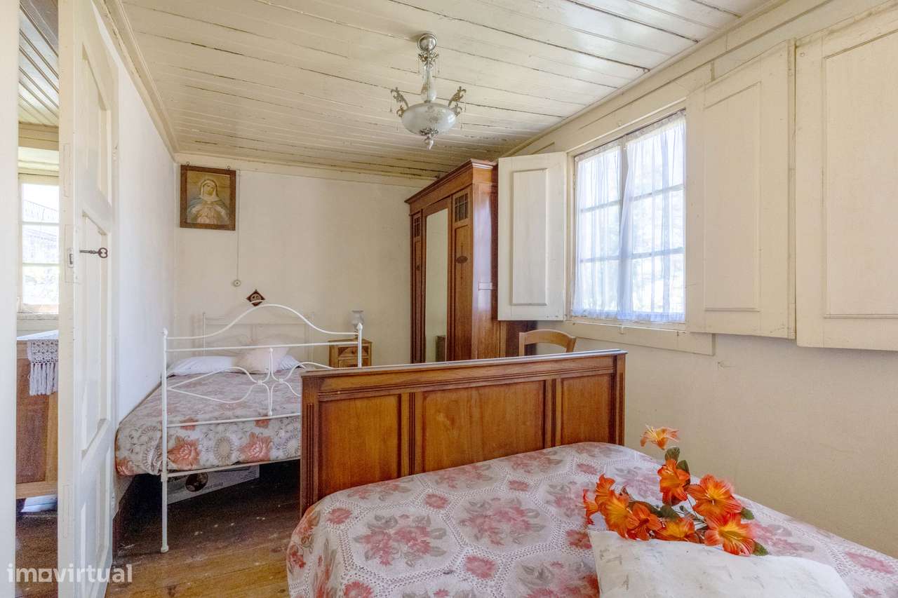 Casa para reabilitar em Arco de Baúlhe – Oportunidade única-14