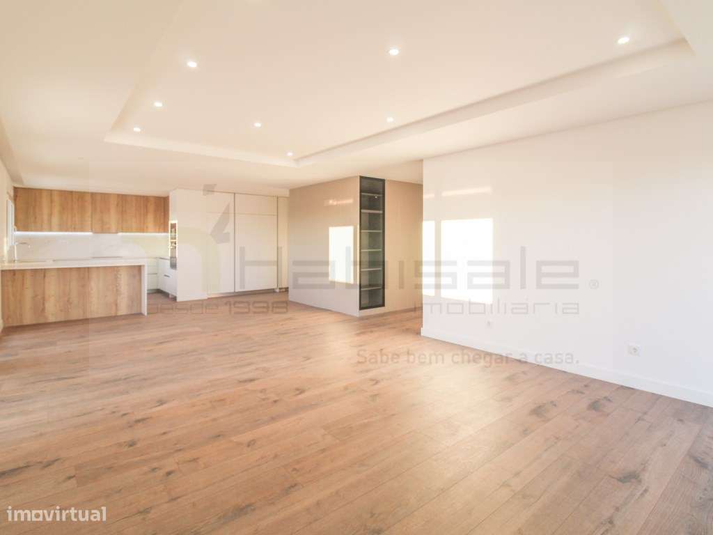 T3 com terraço perto da praia e universidade-7