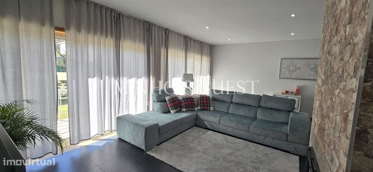 Moradia V3 c/ 1 Suite Closet, Mobilada e Equipada pronta a Habitar c/-5