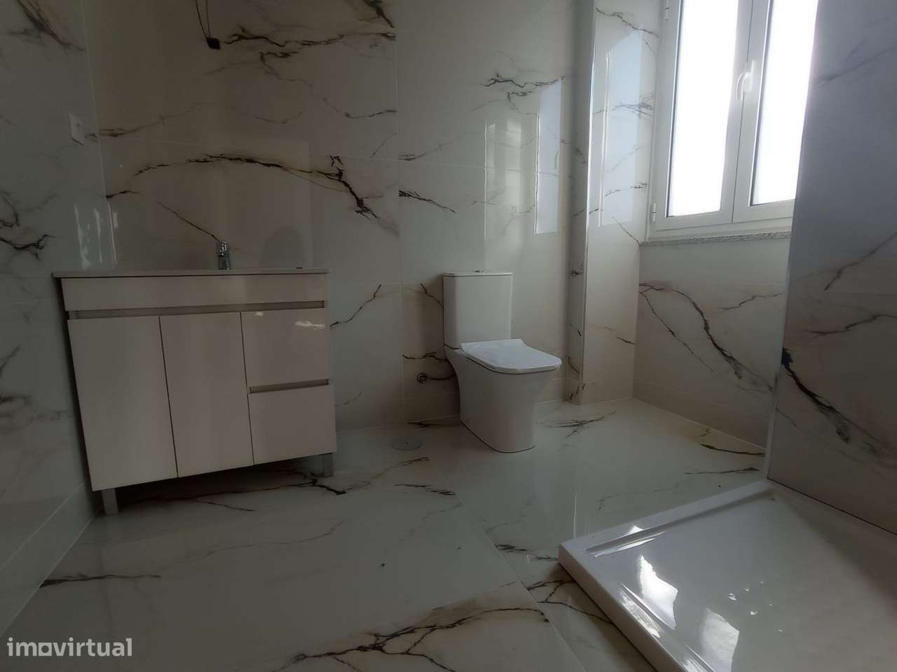 Moradia T3 totalmente remodelada em Pinheira da Bemposta-10