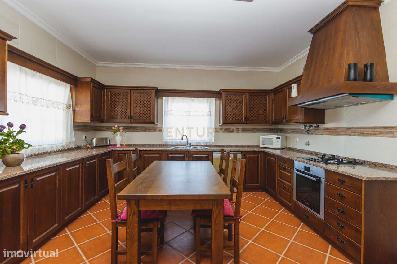 Moradia Térrea T4+1-19