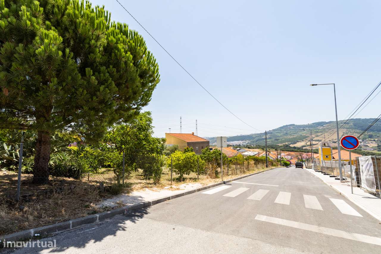 Terreno Urbano de 1.796 m² em Moninhos – Loures | Ideal para Construçã-6