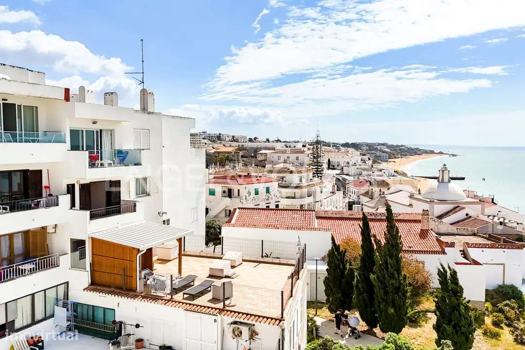 Estudio com incrível vista mar a 150m da praia - Grande imagem: 4/21