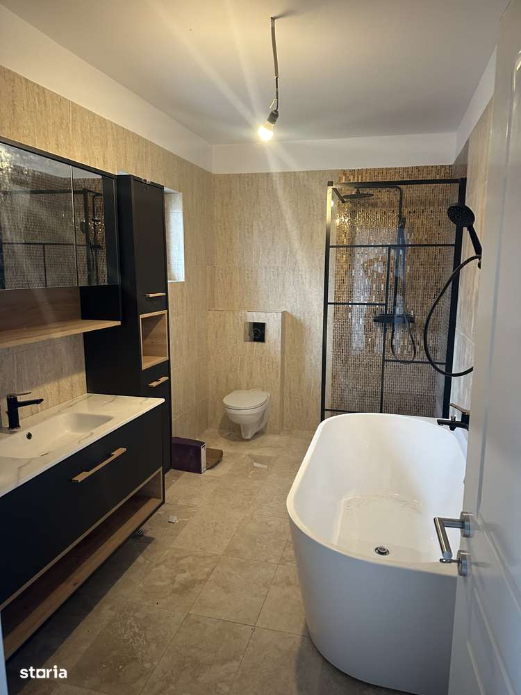 Individuală 4 Camere Prelungirea Ghencea - Imagine principală: 1/10