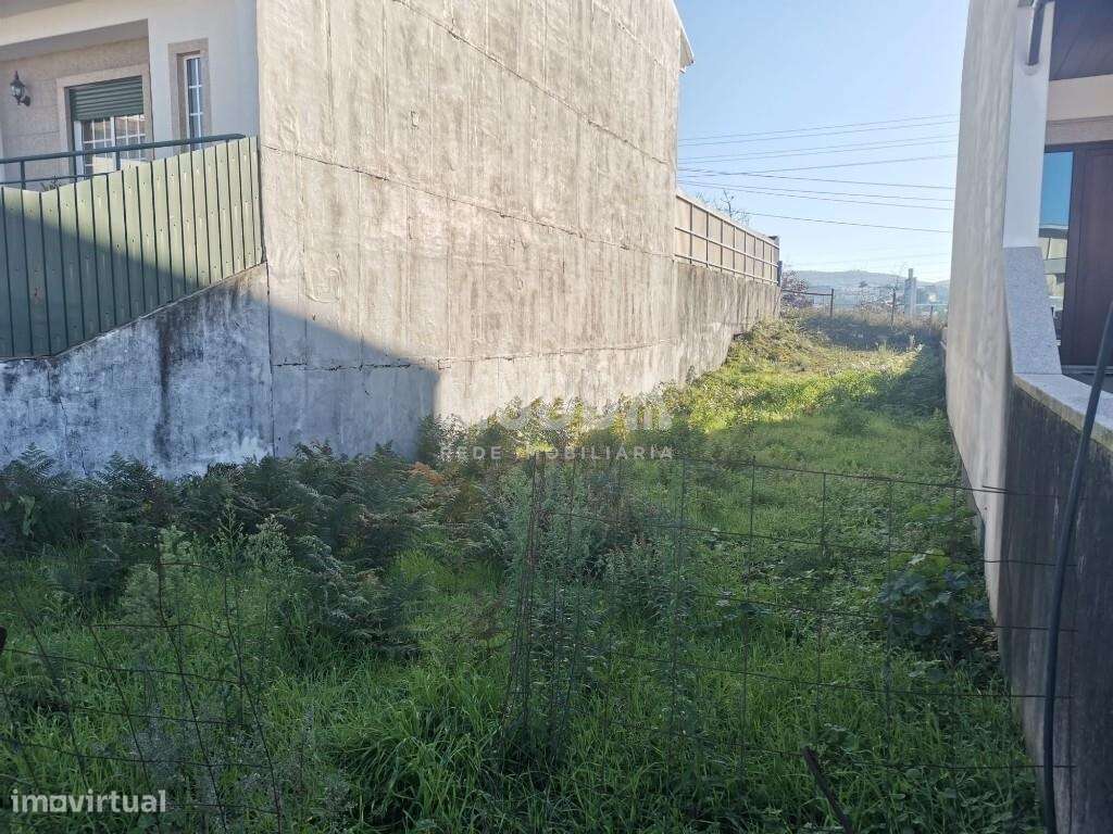 Exclusivo Lote de Terreno 204 m2 para Construção de Moradia em Banda-11