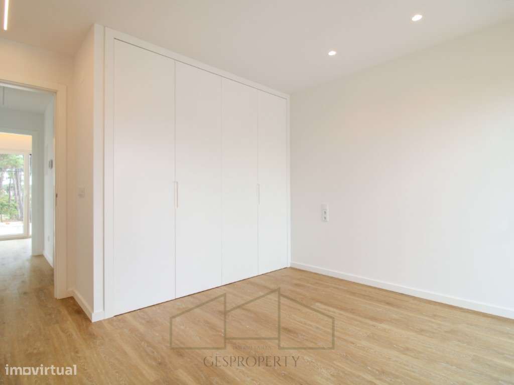 Moradia Isolada T3 com piscina pronta a escriturar na Aroeira-56