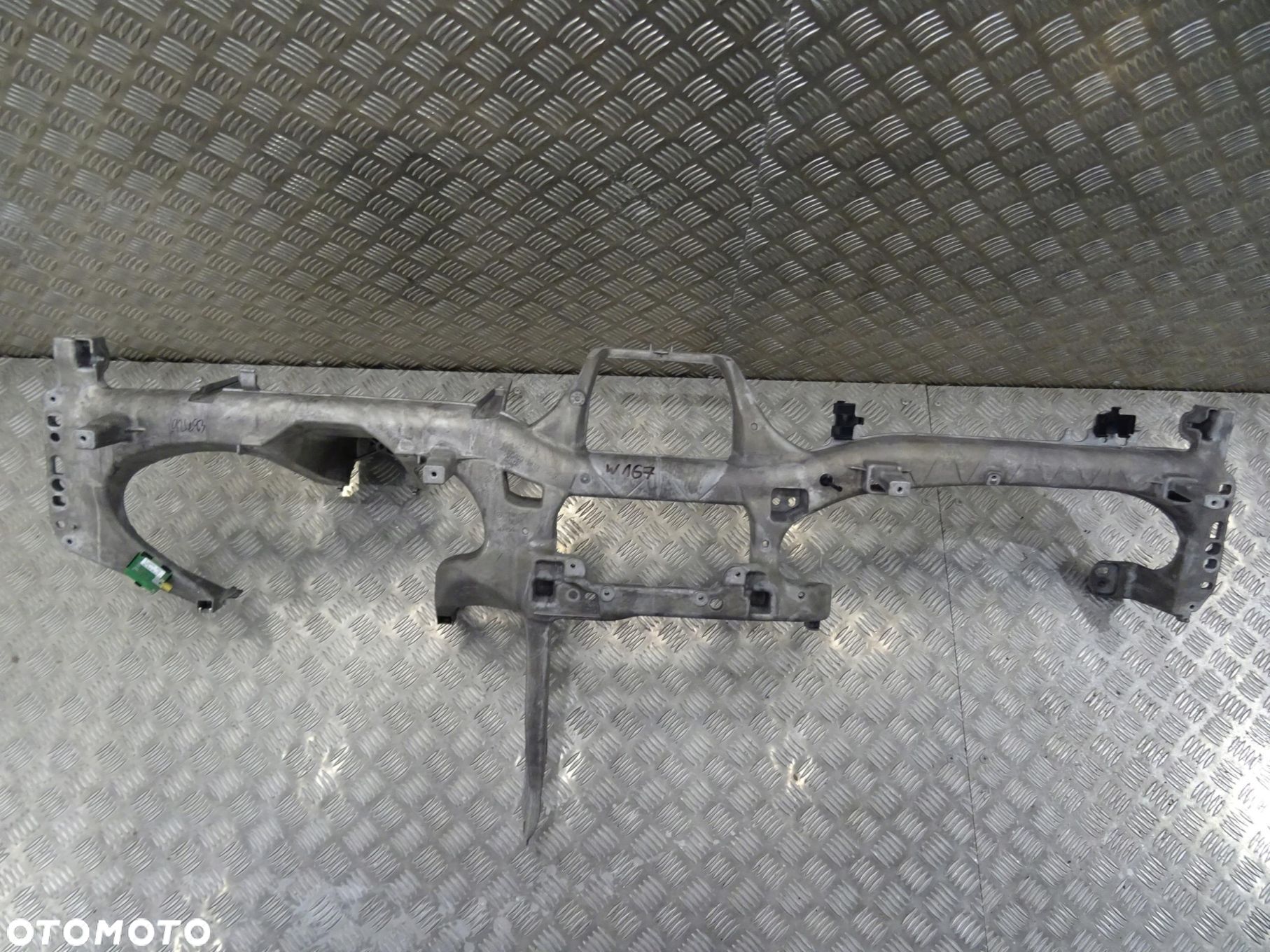 MERCEDES GLE W167 BELKA STELAZ KONSOLI A1676808603 - 1