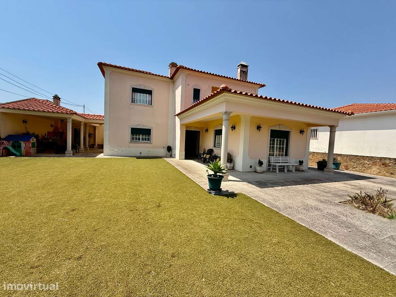 Moradia com garagem e jardim espaçoso - entre Caldas Rainha e Óbidos-33