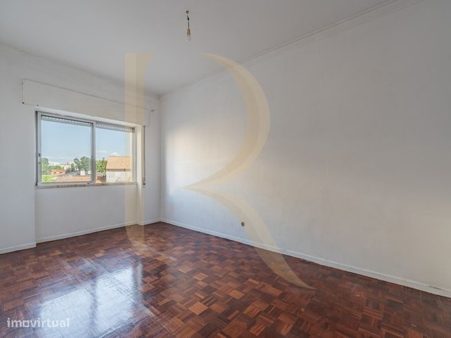 Apartamento T3 com elevador nas Paivas - Amora-16