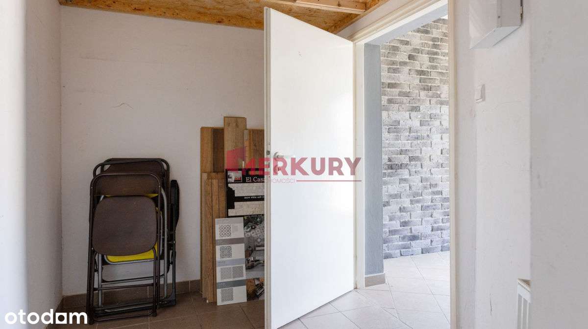 Parking, okna wychodzą na ulicę Wyszyńskiego-12