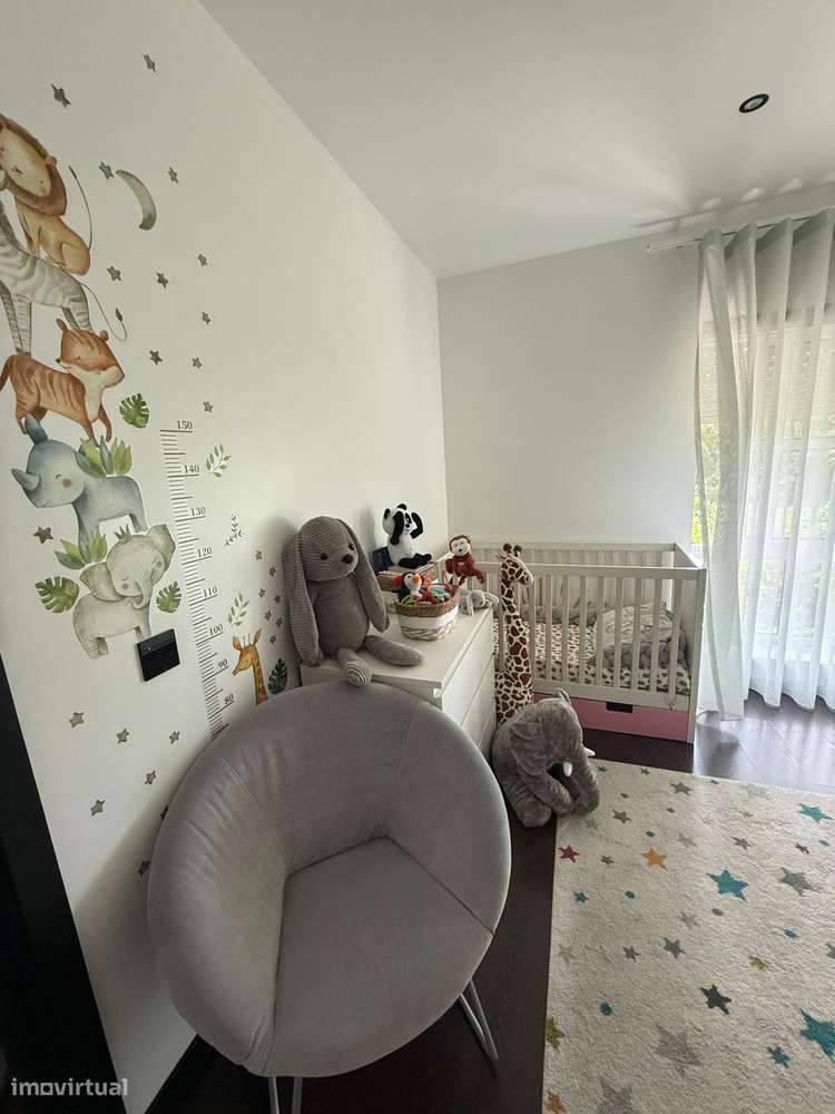 Moradia geminada Bi-Familiar T3 + T1 — Dois espaços...-20