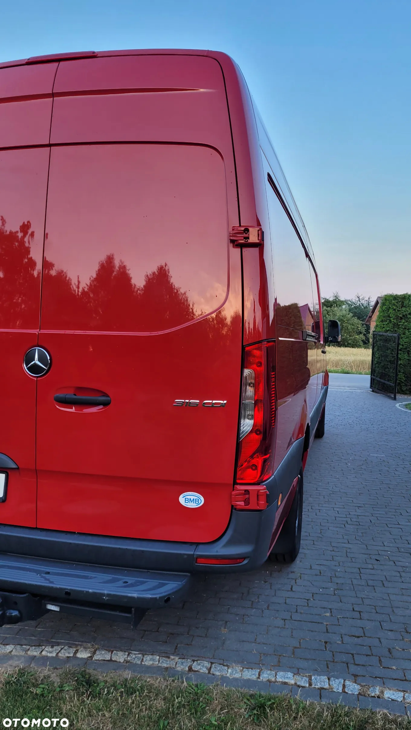 Mercedes-Benz Sprinter - 11