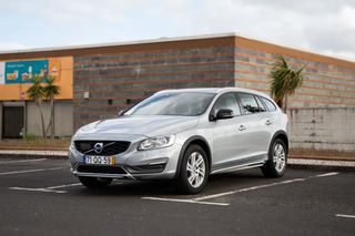 Volvo V60 Cross Country 2.0 D3 Momentum