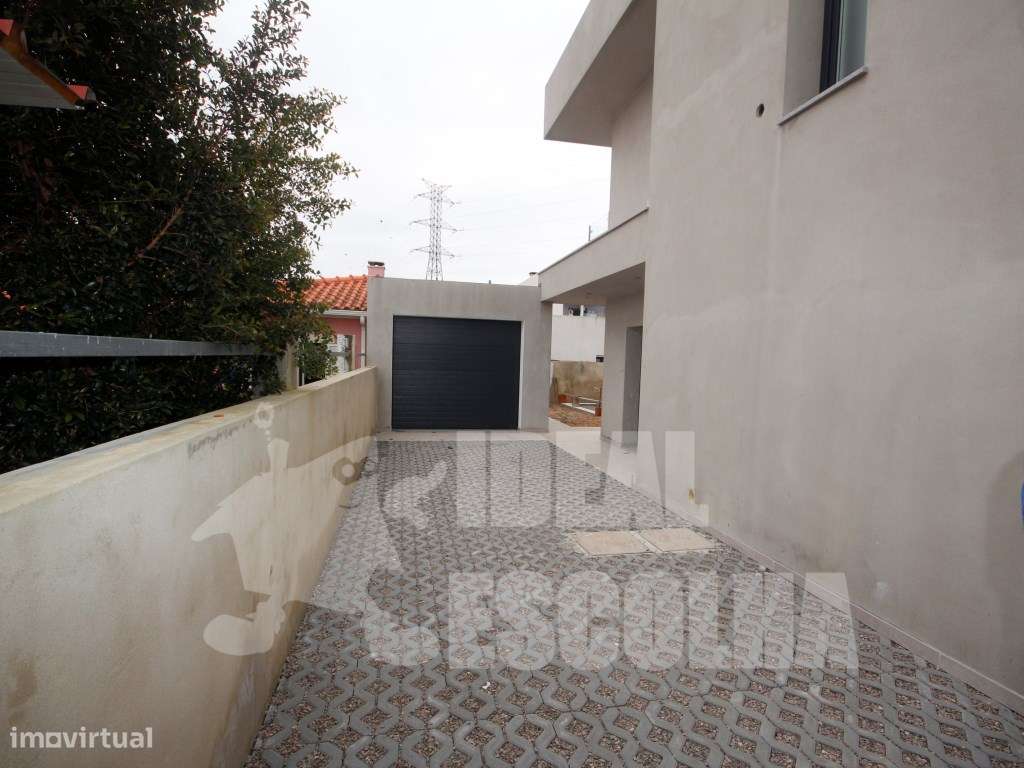 MORADIA 685 000€ FOROS DE AMORA.-20