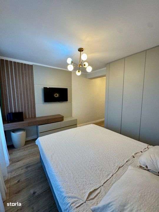 Apartament 3 camere *penthouse* - zona Coloana Infinitului - Imagine principală: 4/10