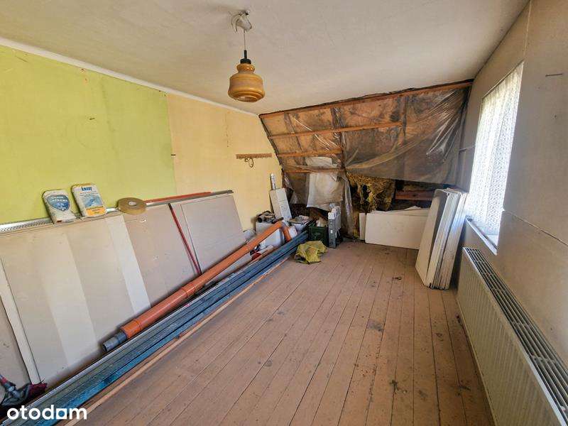 Ładna działka w centrum, a dom w gratisie!-8