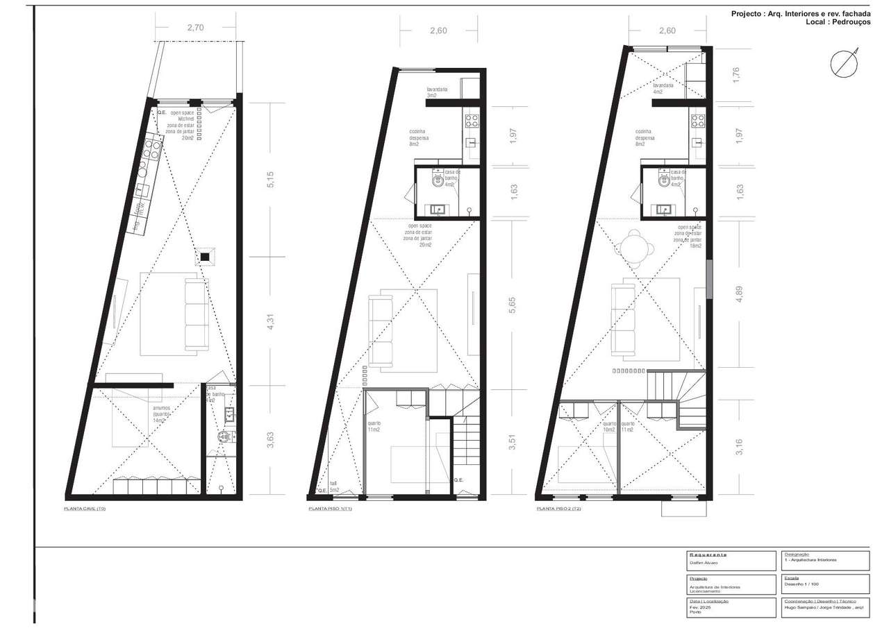Prédio Renovado com 3 Habitações Independentes-26