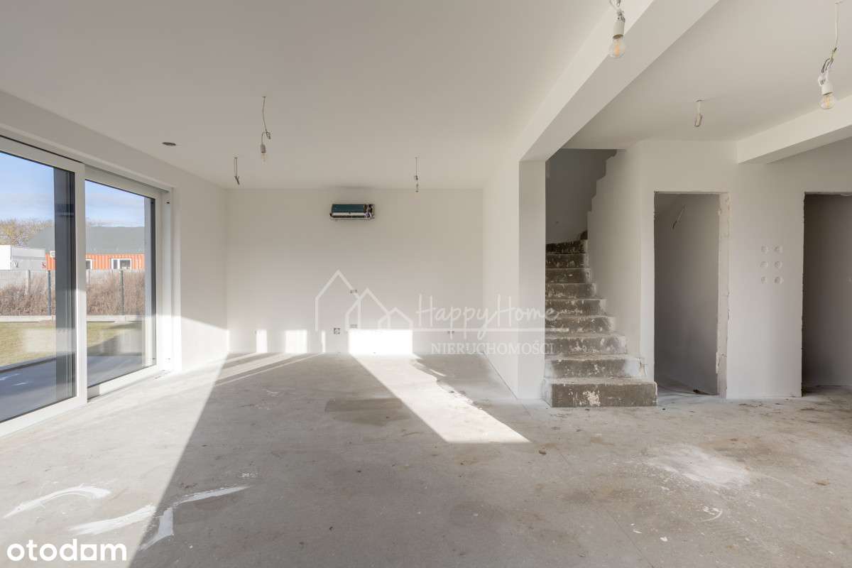 Nowoczesny dom wolnostojący w Kępie—Cicha okolica-9