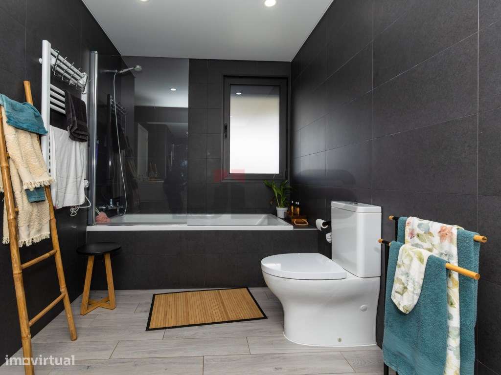 Refúgio Moderno com Vista e Design no Pico da Pedra, Ilha de São Mi...-38