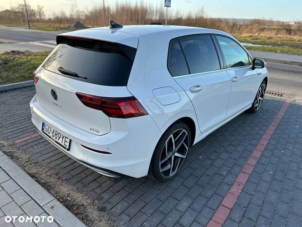 Volkswagen Golf VIII 1.5 eTSI EVO Style DSG - 7