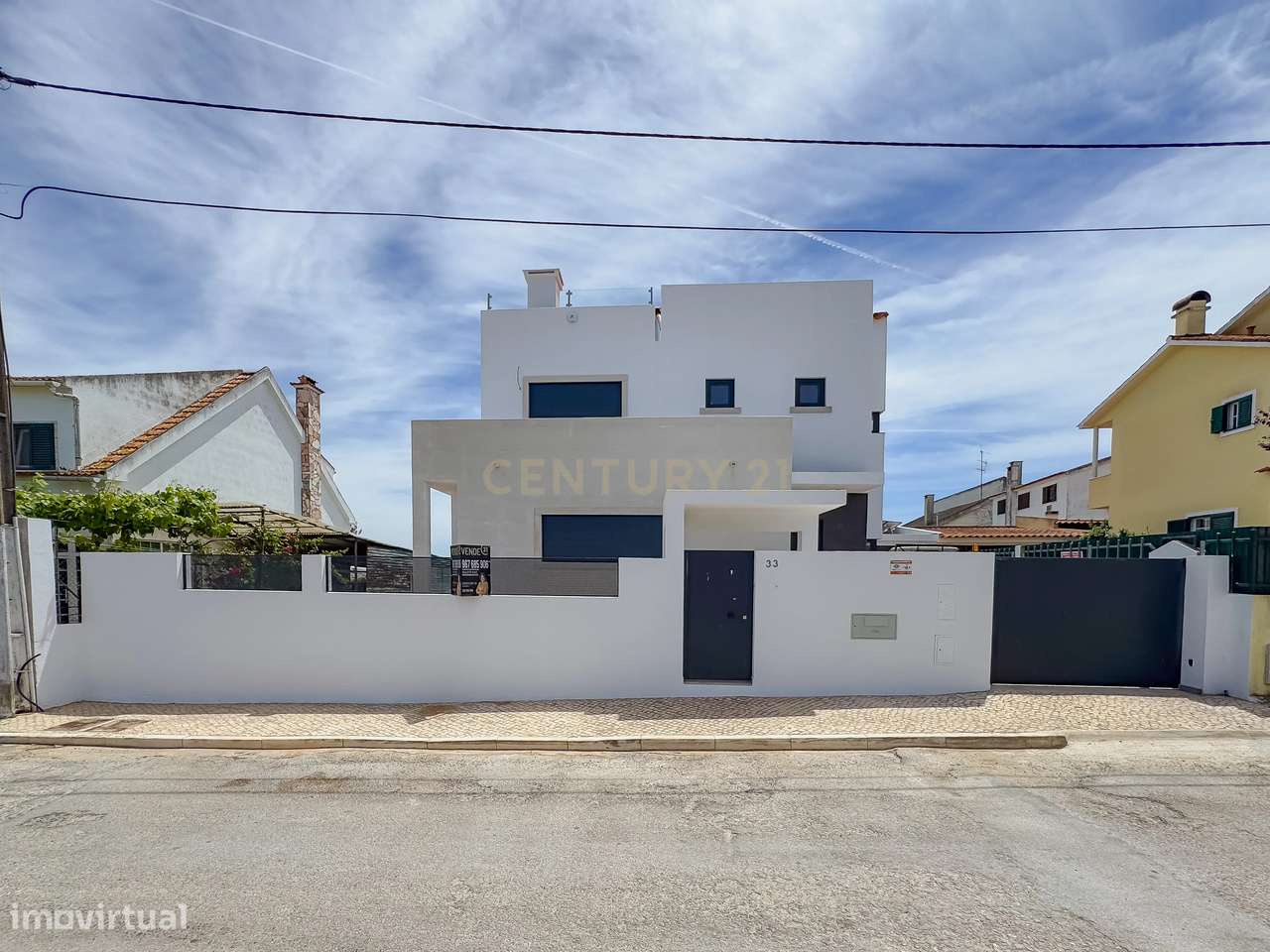 CONSTRUÇÃO NOVA  -Moradia com acabamentos de charme situada na  Sobred - Grande imagem: 3/54