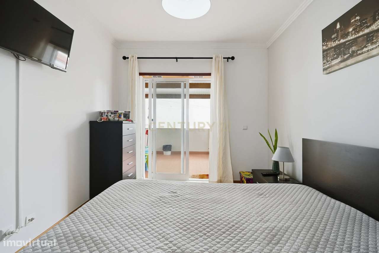 Apartamento T3 com terraço e churrasqueira – Merceana, Alenquer-24