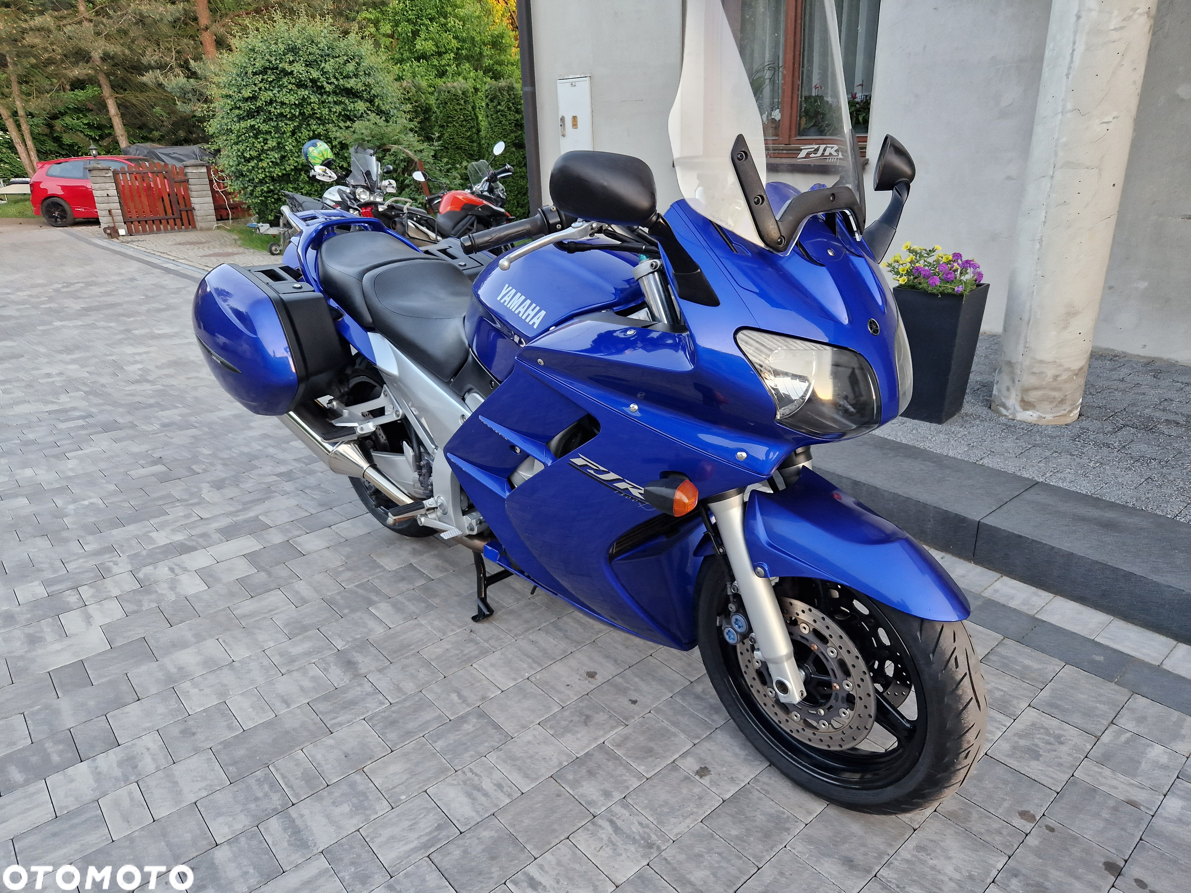 Yamaha FJR - 16