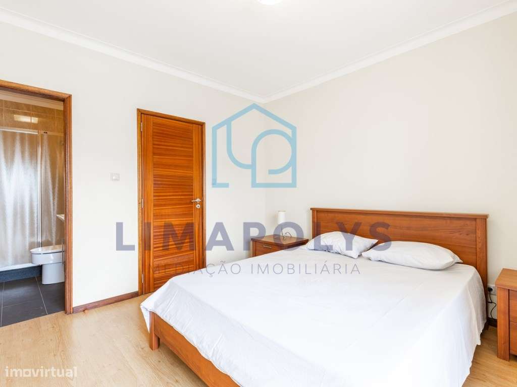 Moradia T4 com Vista Mar a 50m da Praia - Oportunidade Única!-28