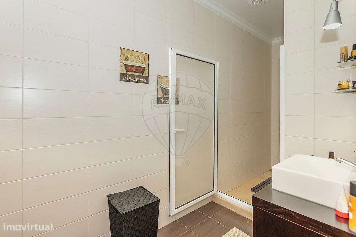 Moradia T4 para venda-23