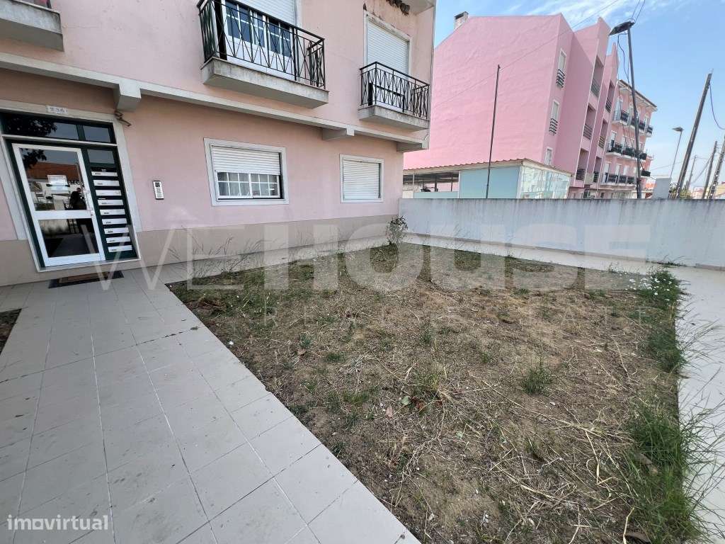Apartamento T2 com Parqueamento | Pinhal Novo-19