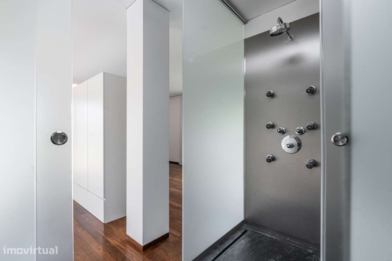 Moradia Individual T4 à venda em Vizela-36