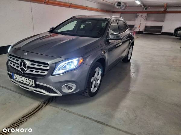 Mercedes-Benz GLA 250 4-Matic - 4