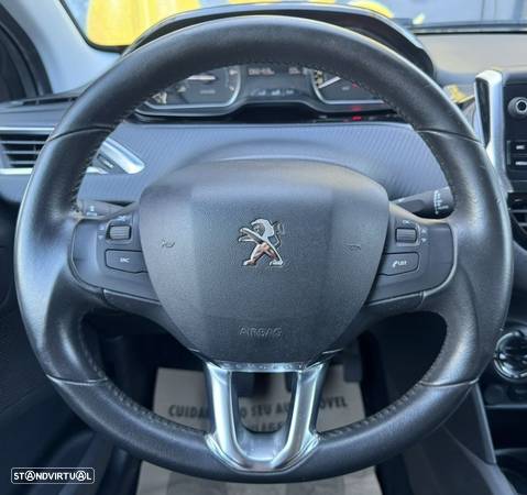 Peugeot 208 1.2 PureTech Style - 20