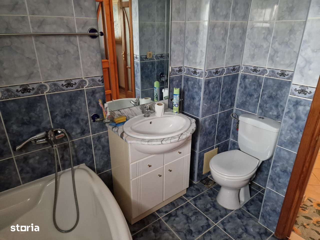 Apartament cu 3 camere de vânzare în zona Stefan cel Mare-15