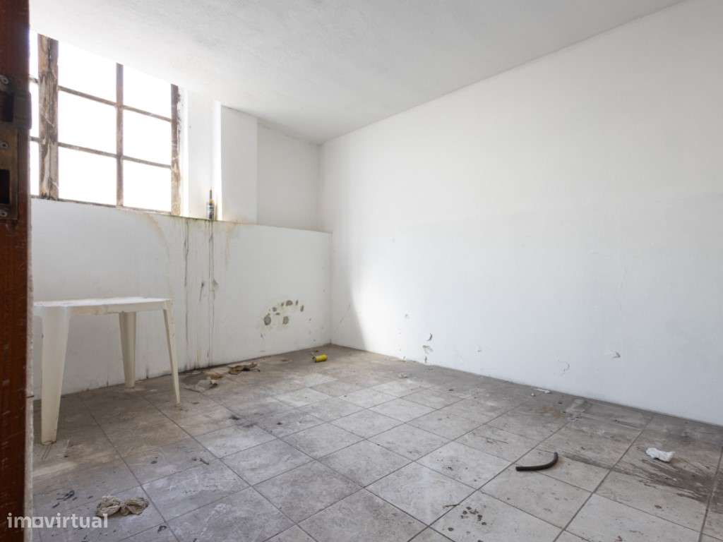 Armazém na Figueira da Foz - Grande imagem: 4/13