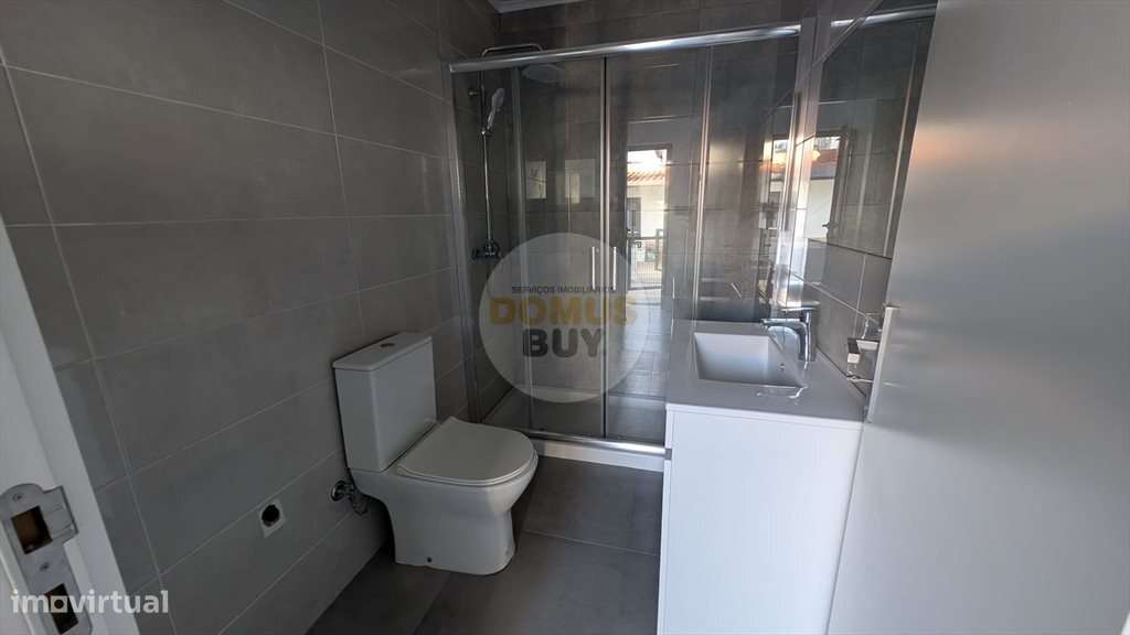 MORADIA TÉRREA T3 | SUITE | 2 WCS - BAIXA DA BANHEIRA-11