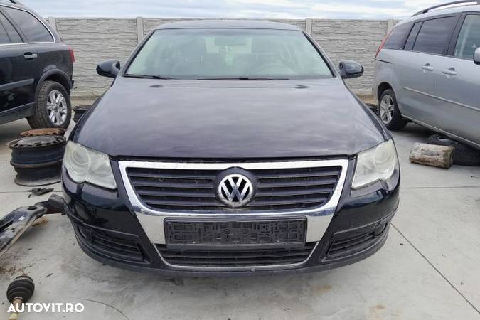 Dezmembrez Volkswagen VW Passat B6 [2005 - 2010] wagon 5-usi 2.0 TDI - 1