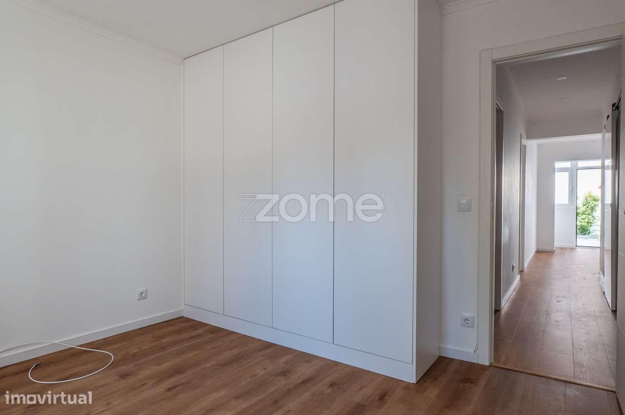 Apartamento T1+1 Baixa da Banheira-20