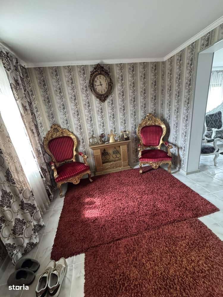 Casă cu 4 camere, teren 450mp, preț 165.000 EUR-18