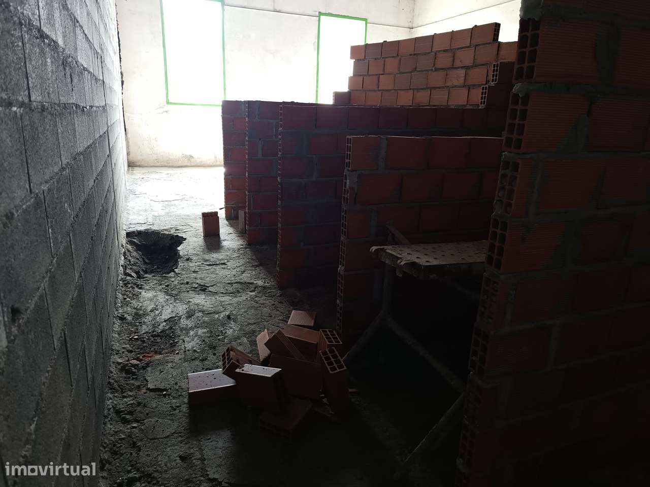 [VENDA] Complexo Industrial/Comercial Premium – Face à EN310-29