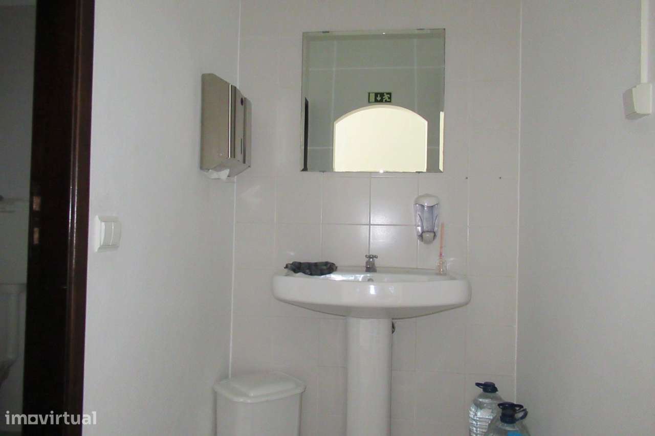 LOJA. PRÓXIMO DA ESTAÇÃO. - Grande imagem: 5/15