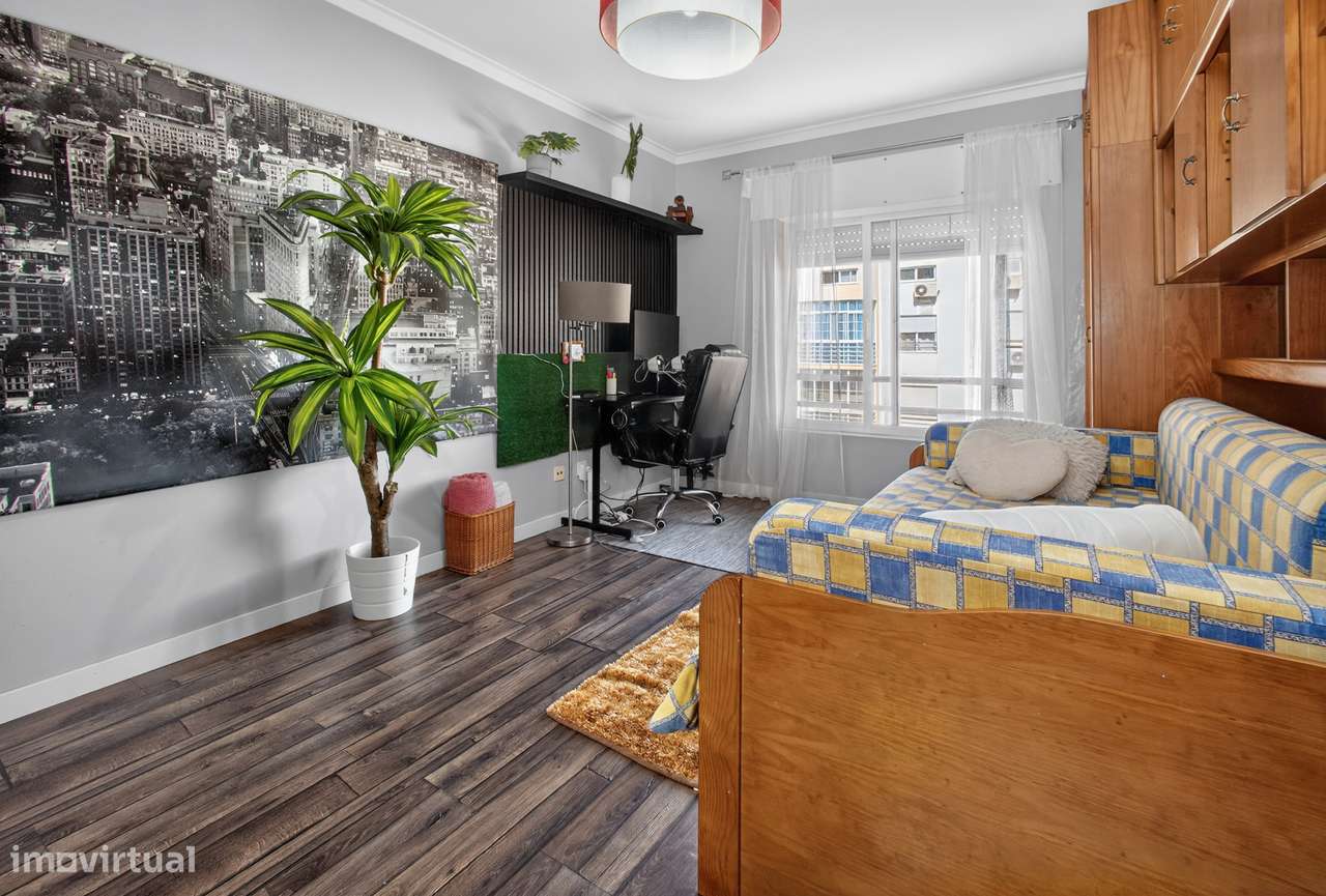 Apartamento T2, Quintinhas-16